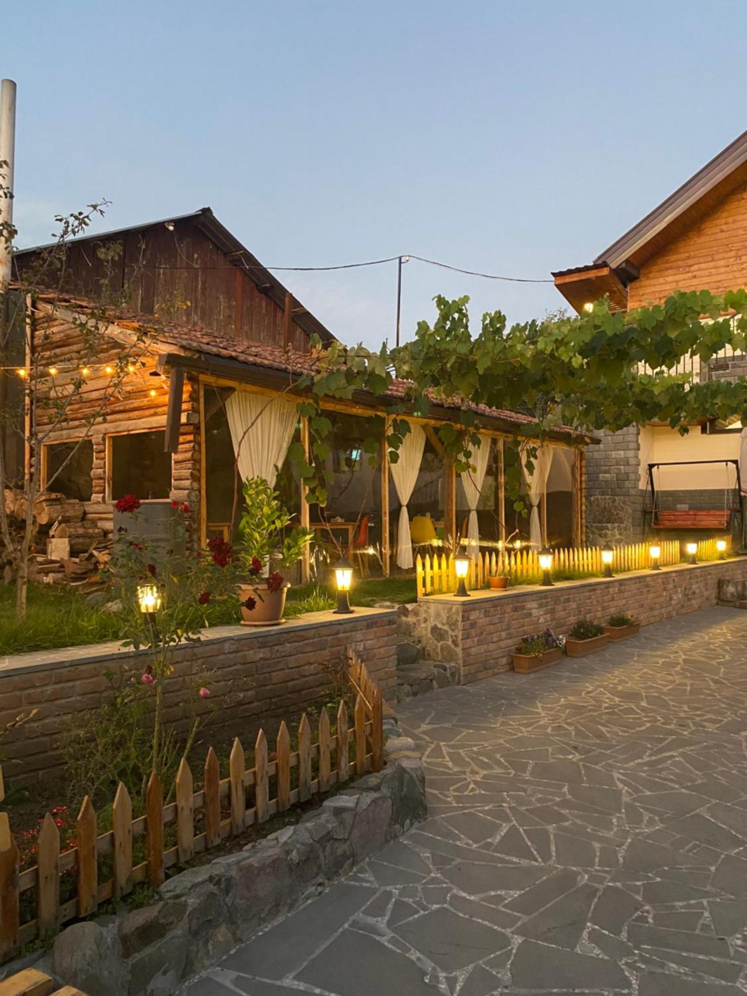 Noy Guest House B&B Vanadzor Exterior foto